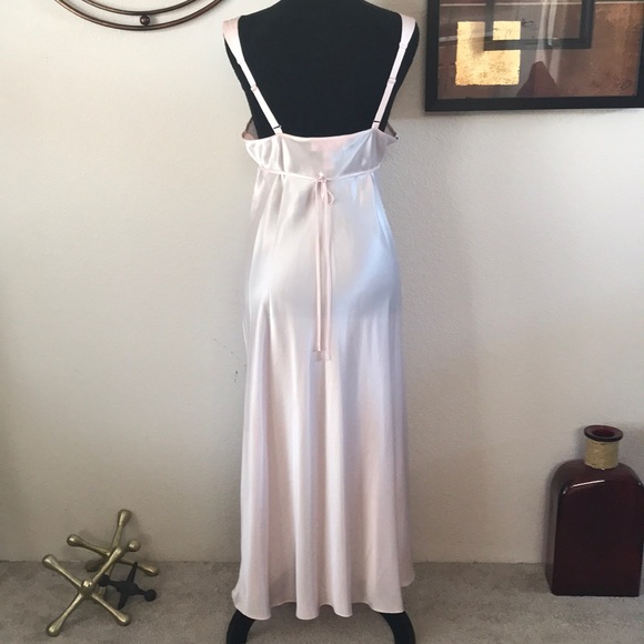 💋SOLD💋Oscar de la Renta Pink Label Soft Pink Nightgown - Picture 2 of 8